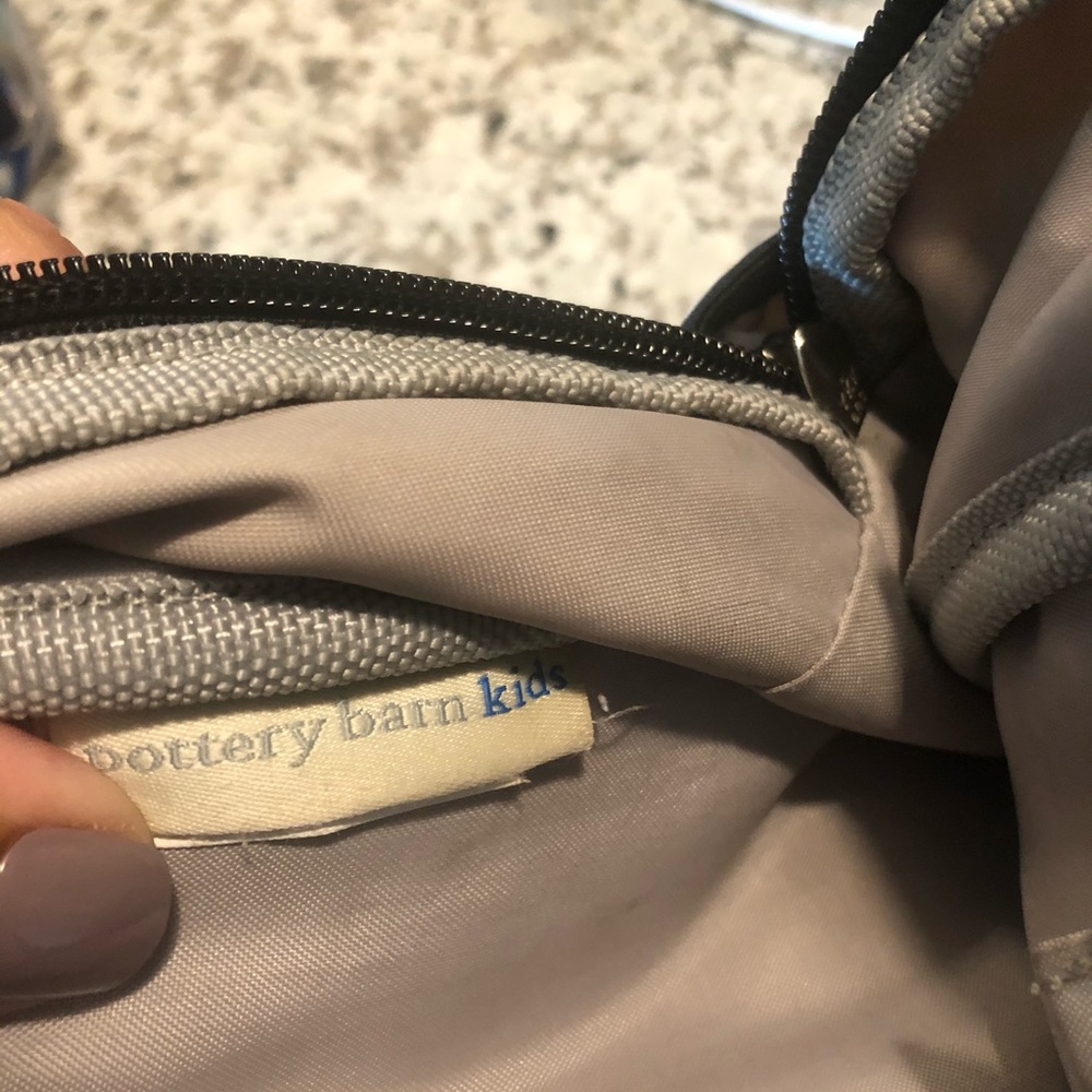 Backpack - Picture 4 of 4